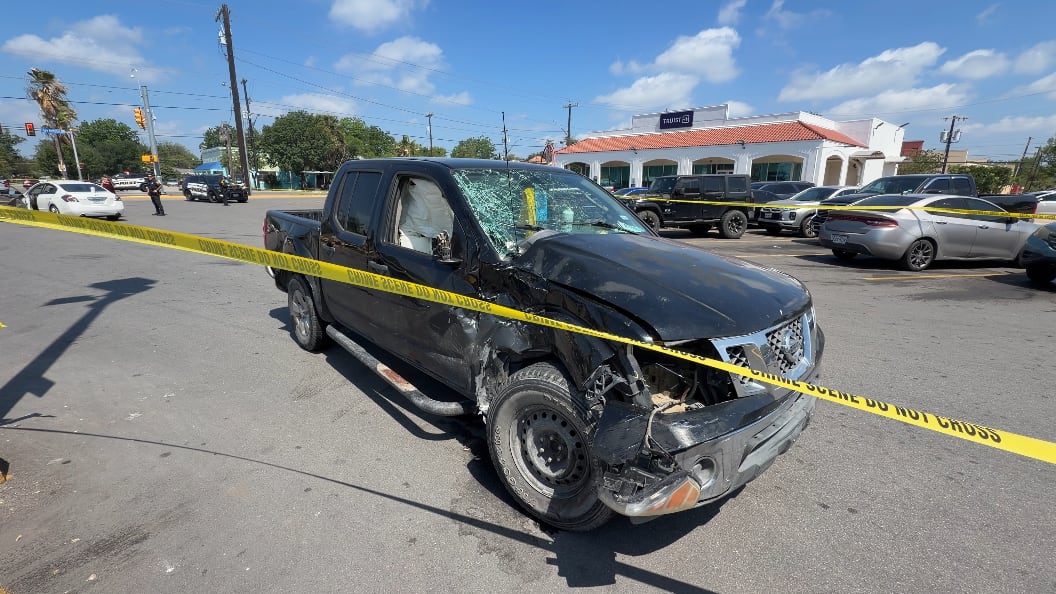 Officers were dispatched just after 10:30 a.m. Sunday at Las Palmas Shopping Center near South General McMullen and Wallace Street.