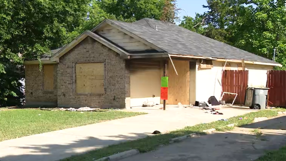 Oak Cliff scene
