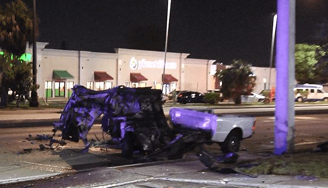 2 Men Injured In Lauderdale Lakes Crash