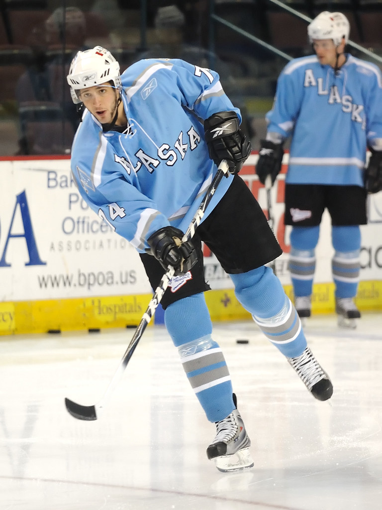 Kelly Cup-Winning Coach Returns to Lead the Fort Wayne Komets