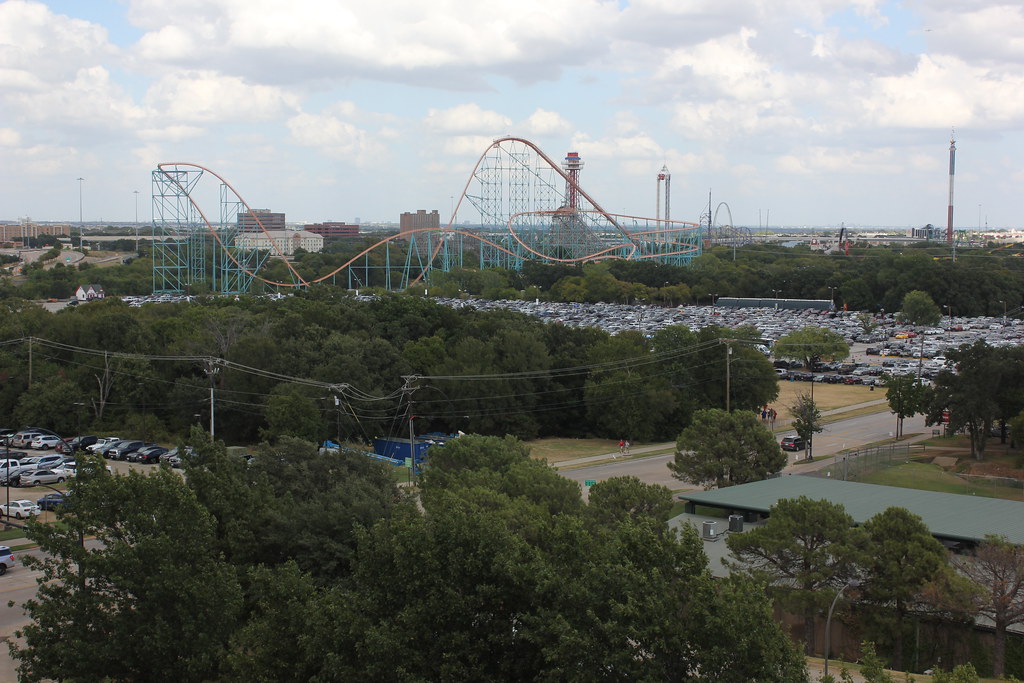 Six Flags Over Texas — Arlington