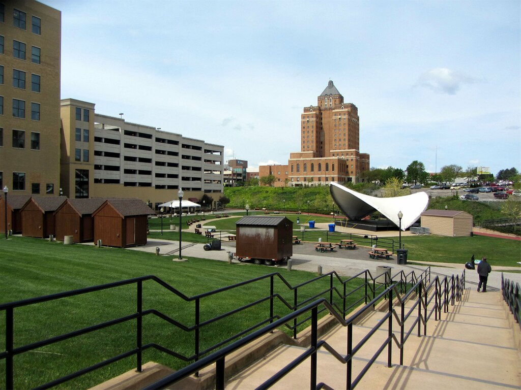 Lock 3 Park — Akron
