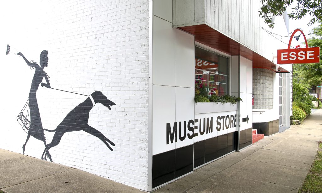 Esse Purse Museum — Little Rock