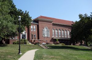 Hoyt Sherman Place — Des Moines