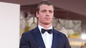 Actor Warns Of Social Media S Dark Side