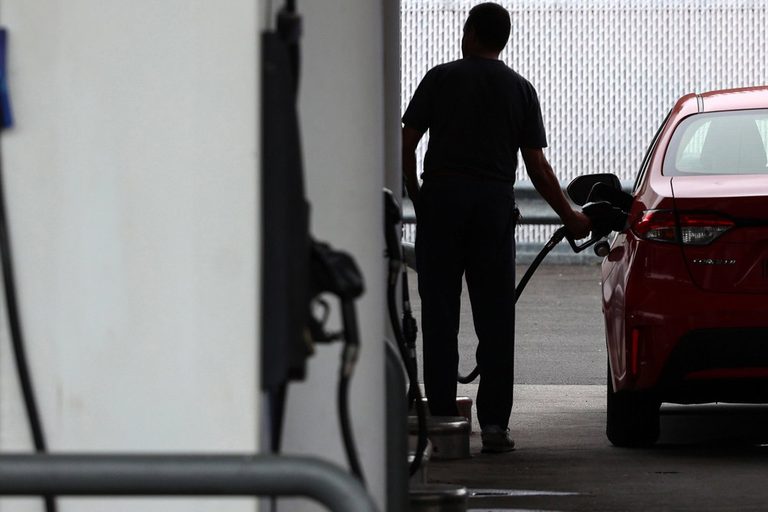 Americans Face Growing Concerns Over Finances Amid Rising Inflation