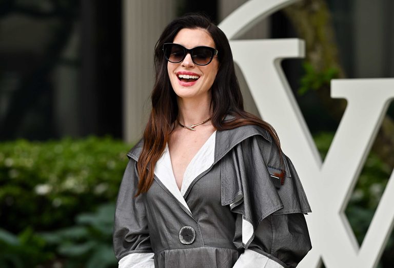Anne Hathaway Expecting Third Child