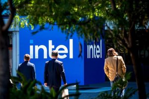 Apple To Make Us Chips With Intel