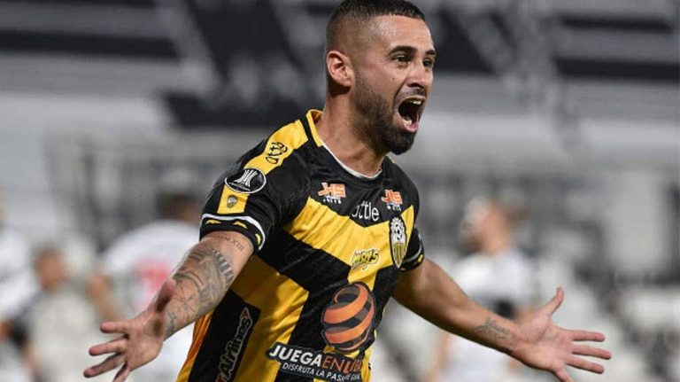 Argentine Soccer Player Loses Family In Venezuela Earthquake