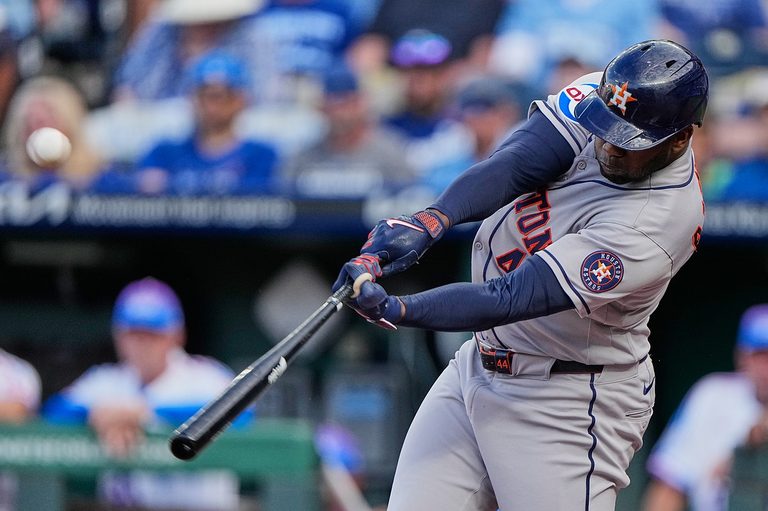 Astros Yordan Alvarez Makes History