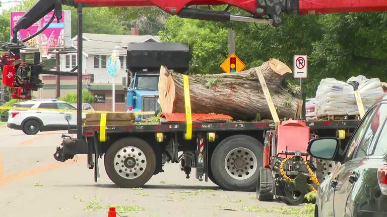 Beaver Avenue Closed In Des Moines