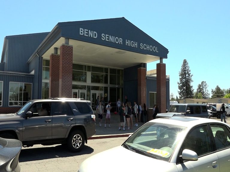 Bend High Says Goodbye To Old Building