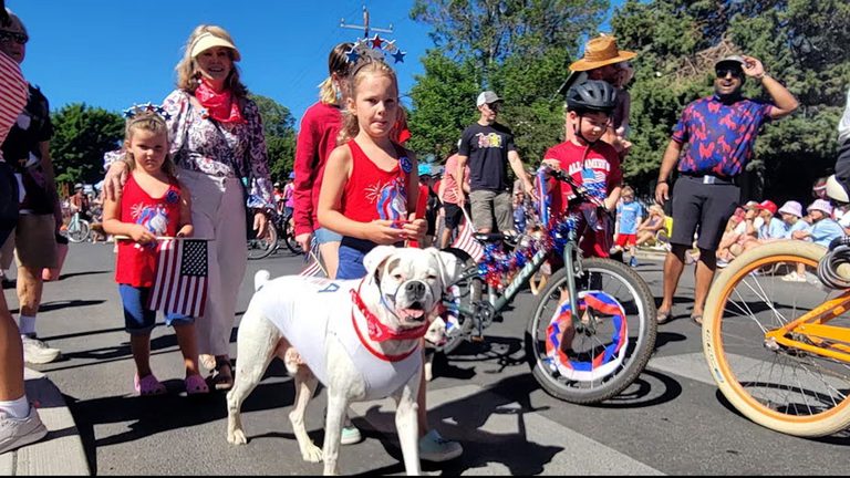 Bend S 99Th Pet Parade