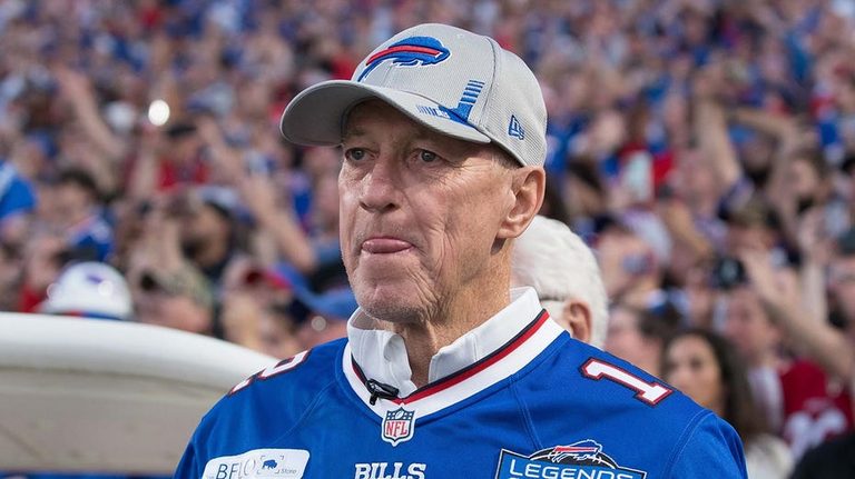 Bills Legend Jim Kelly Reveals Stroke