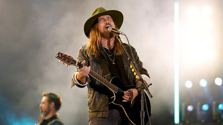 Billy Ray Cyrus Returns To Music