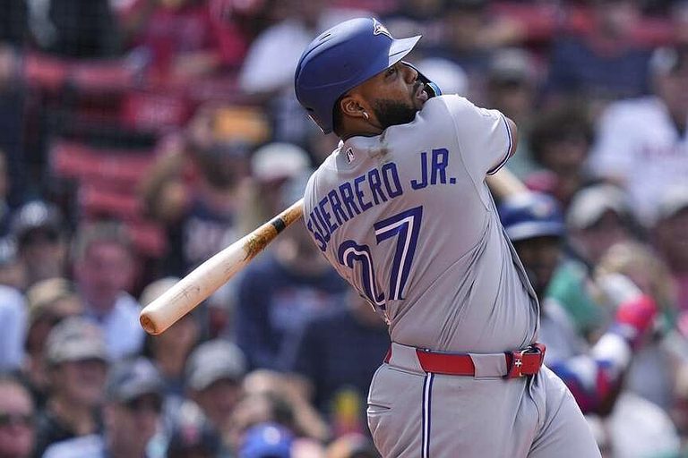 Blue Jays Sweep Red Sox