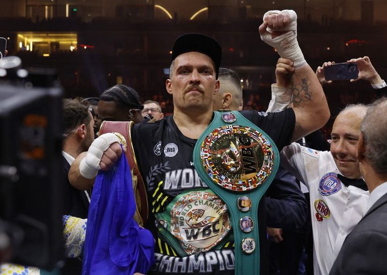 Boxing Champ Usyk Vacates Titles