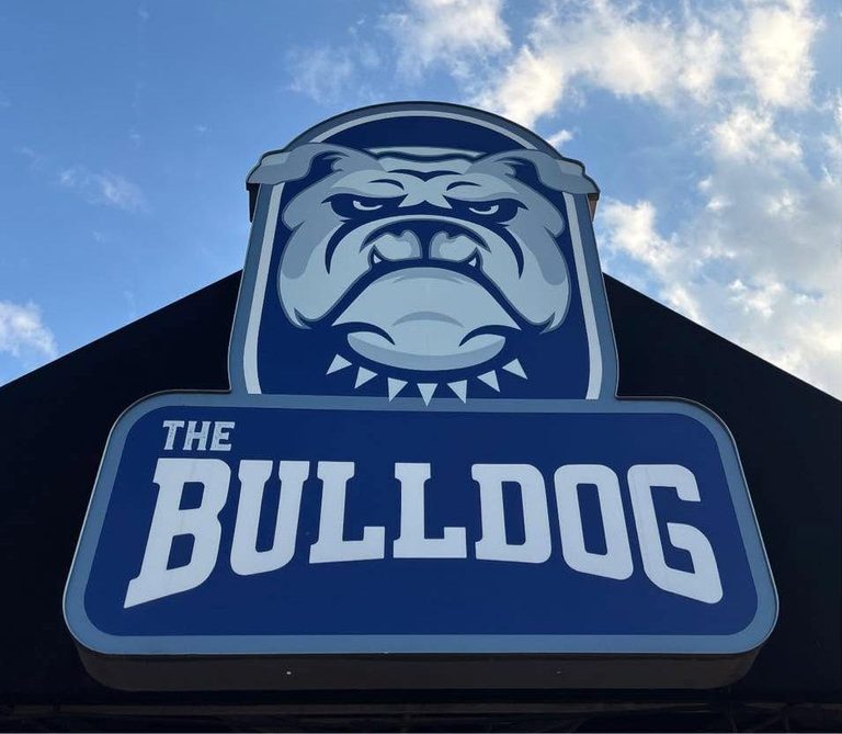 Bulldog Bar And Lounge To Close