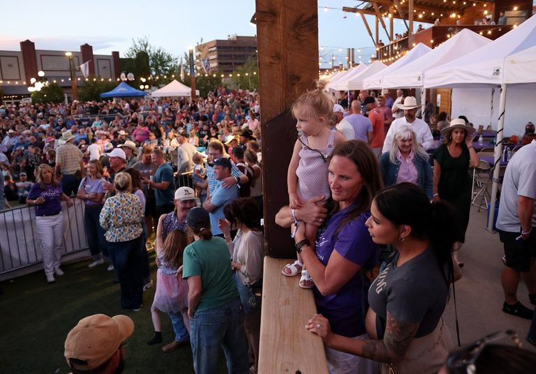 Casper S David Street Station Hosts Booze Brews And Bites