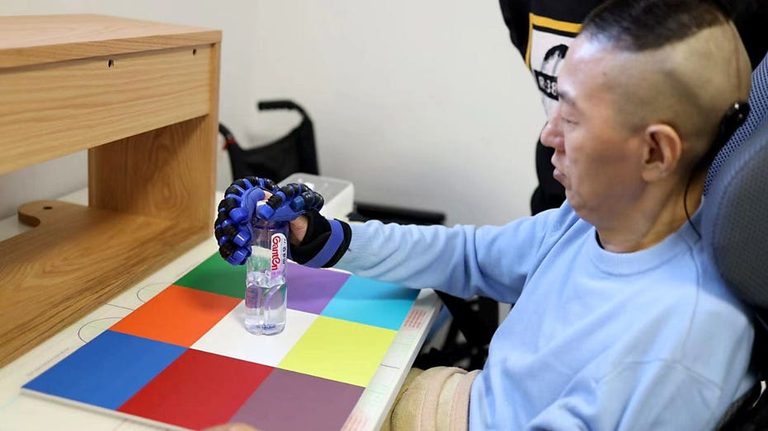 China Approves Brain Chip For Paralysis Patients