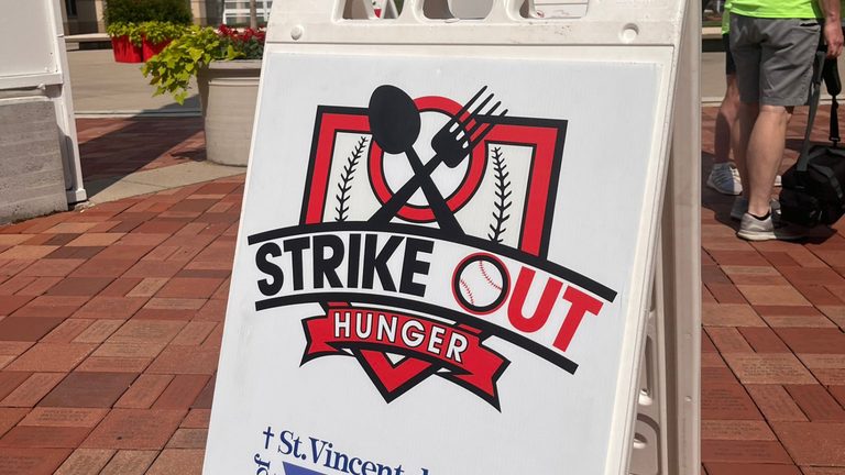 Cincinnati Reds Team Up To Fight Hunger