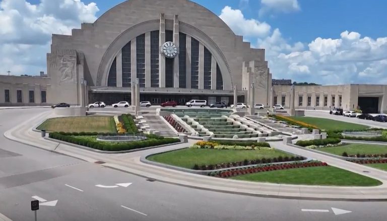 Cincinnati S Union Terminal Featured In New Superman Movie