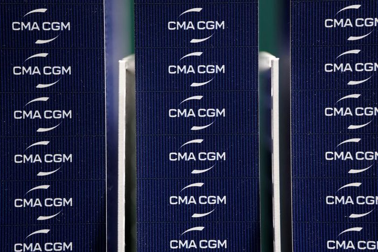 Cma Cgm Nears 1 4B Deal For Fedex Logistics Unit