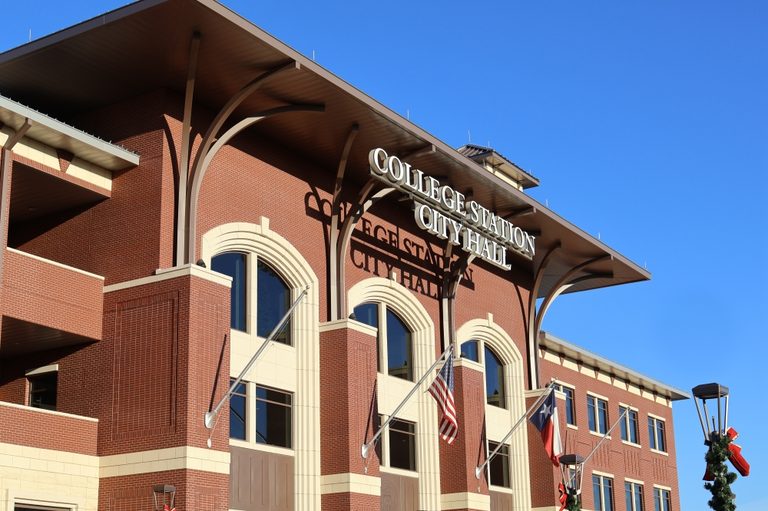 College Station Graduates 30Th Citizens University Class