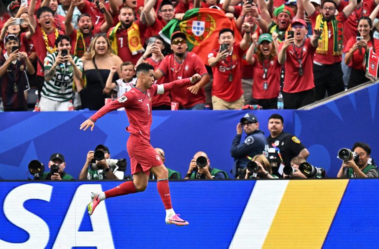 Colombia Advances In World Cup