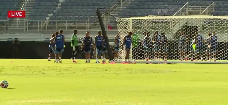Curacao Trains At Fau Stadium