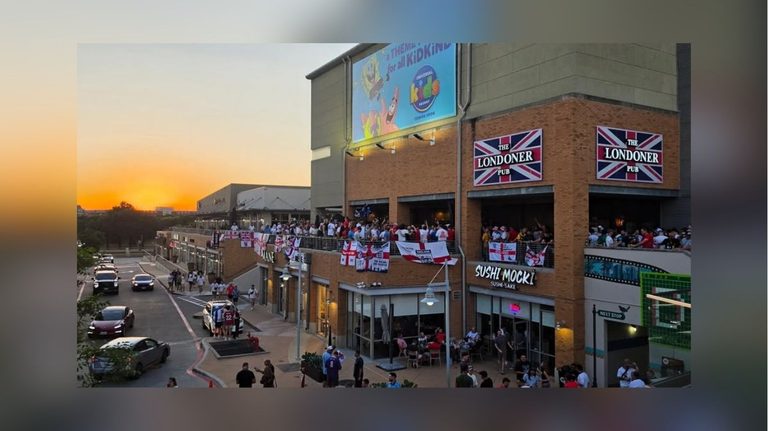 Dallas Pub Shut Down