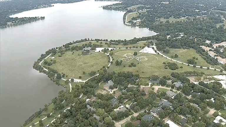 Dallas Repairs White Rock Lake Sinkhole