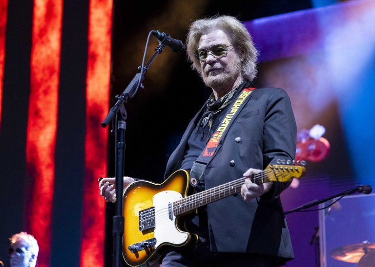 Daryl Hall Receives Kidney Transplant
