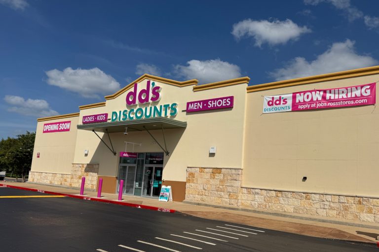 Dd S Discounts In Bryan Opens June 27