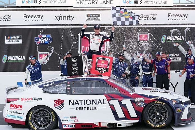 Denny Hamlin Starts Three Peat Bid From Pole