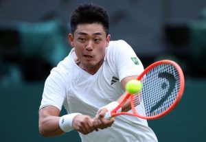 Djokovic Advances To Wimbledon Second Round