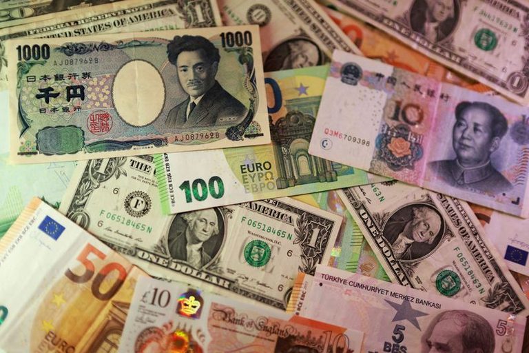 Dollar Rises To 40 Year High Against Yen