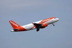 Easyjet Rejects 6 3 Billion Bid