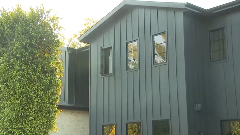 Encino Residents Upset Over Home Used For Filming