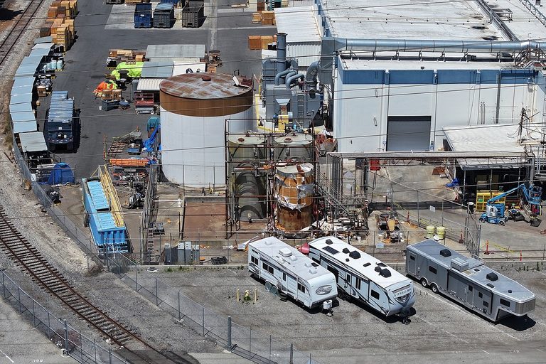 Fbi Seizes Evidence At California Plant