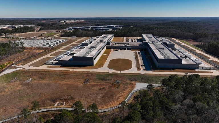 Federal Regulators Order Grid Operators To Speed Power To Ai Data Centers