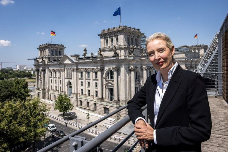 German Far Right Leader Seeks To Restore Russian Ties