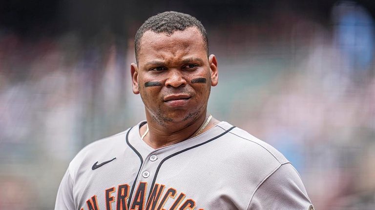 Giants Struggle