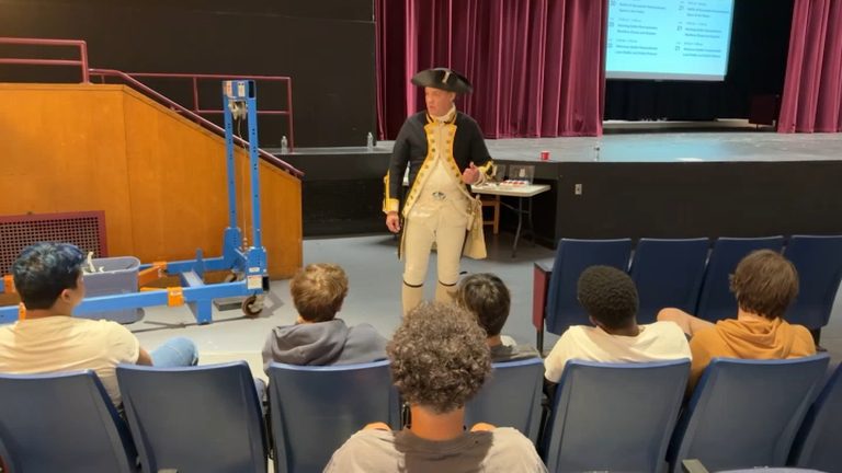 Gloucester Students Learn History