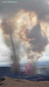 Hawaii S Kilauea Volcano Erupts