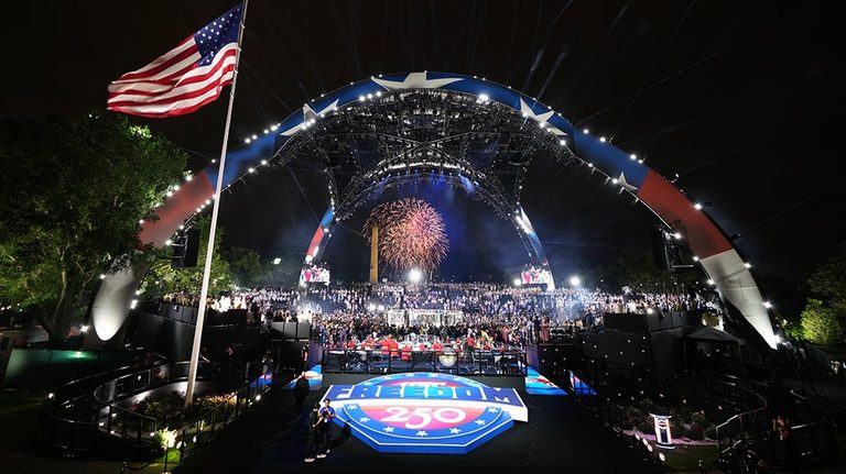Historian Compares Ufc Event To Lynchings Era