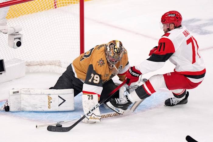 Hurricanes Golden Knights Meet In Game 5