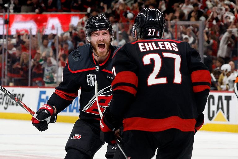Hurricanes Top Golden Knights 4 2