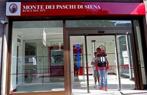 Intesa Sanpaolo S 35 Billion Bid For Monte Dei Paschi Aims For Banking Consolida