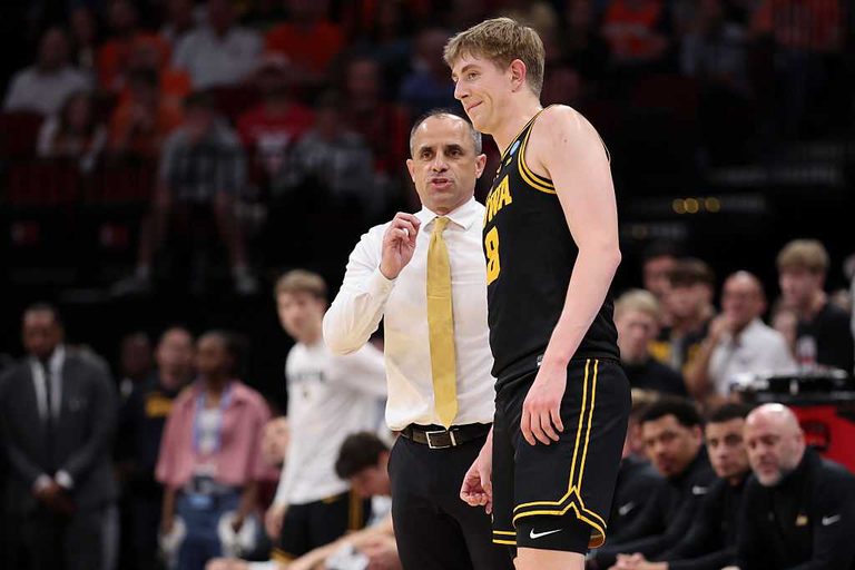 Iowa Men S Basketball To Play Virginia Tech